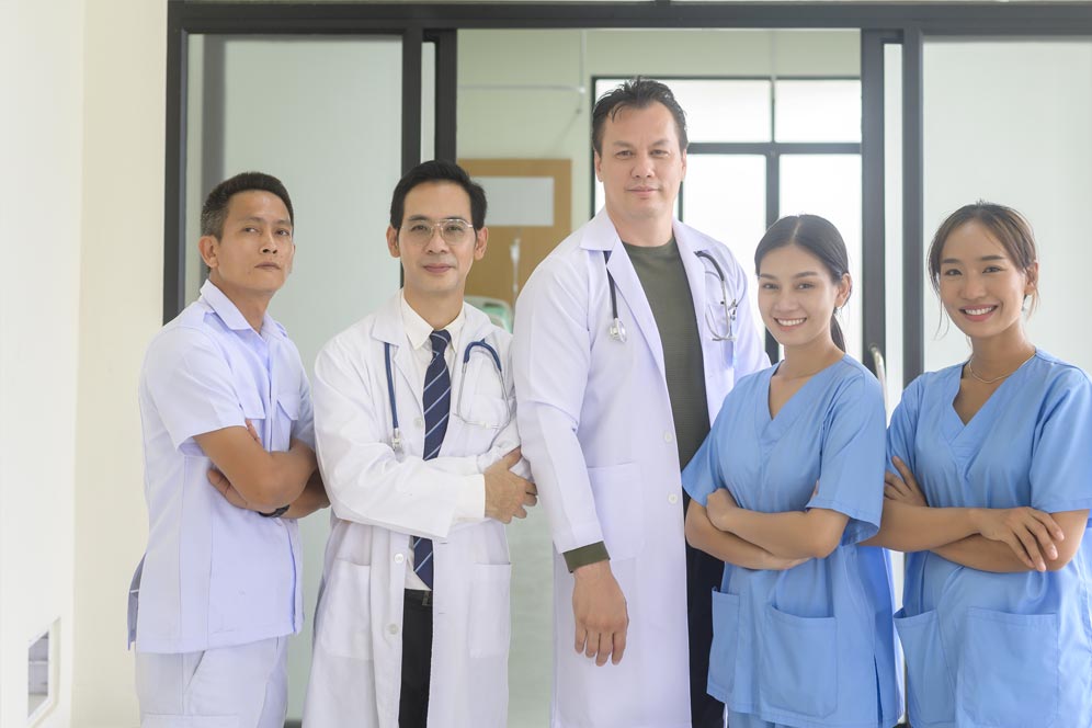 A team of nurse and doctors